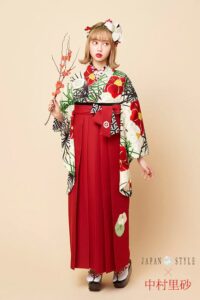 中村里沙さんモデル 新作卒業式袴をご紹介 香川の成人式 卒業式の振袖 袴 紋付のレンタルはミツワ